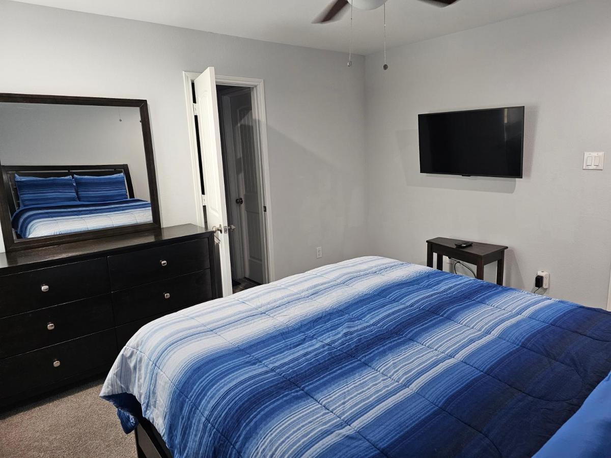 Home Away From Home Unit B Houston Exteriör bild